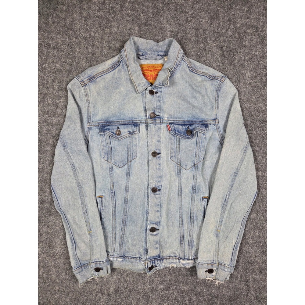 Levis Denim Trucker Jacket Mens M Blue Light Wash Frayed Hem Trucker